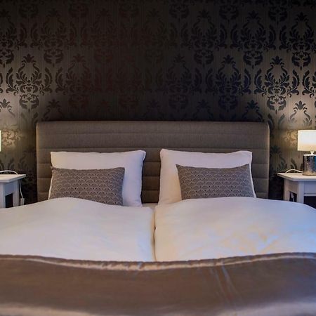 Orient Suite Sarvar Bagian luar foto