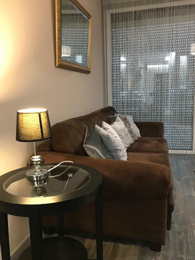 Orient Suite Sarvar Bagian luar foto