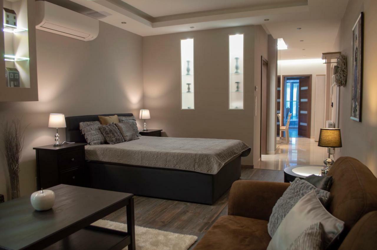 Orient Suite Sarvar Bagian luar foto
