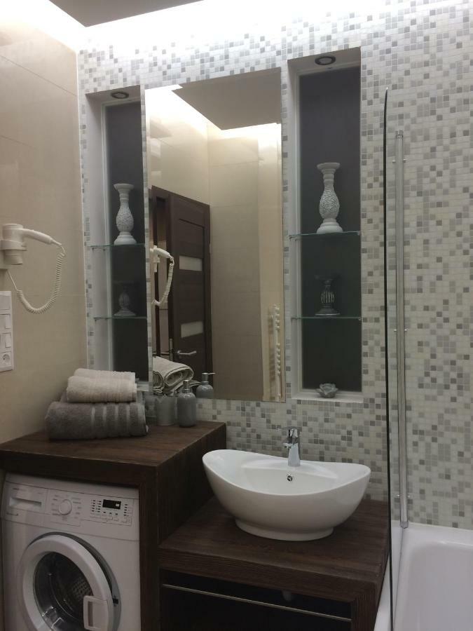 Orient Suite Sarvar Bagian luar foto